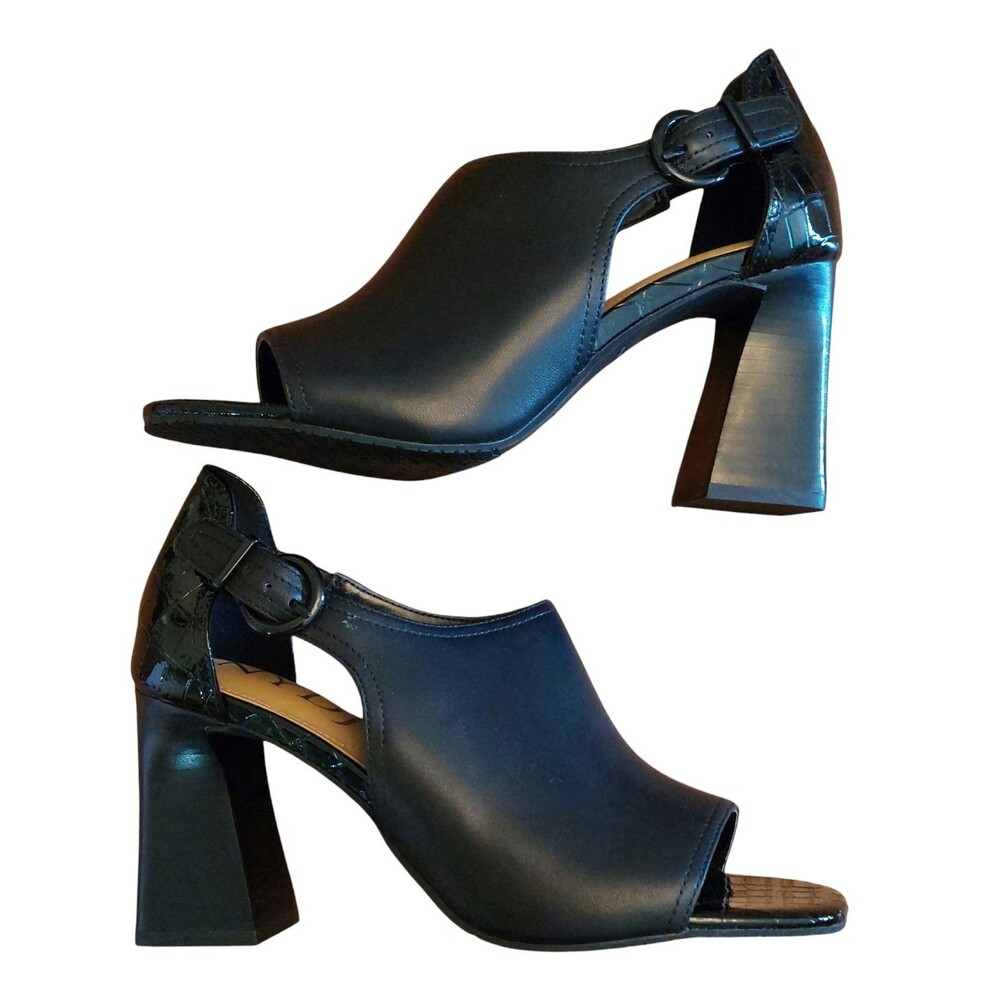 NYDJ Larlie Black Block Heel Sandals Sz 6 Leather Shoes Cut Out Croc Back NIB